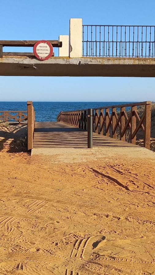Estudio Con Piscina Y Garaje A 100 Mtr De La Playa Isla Cristina Dış mekan fotoğraf