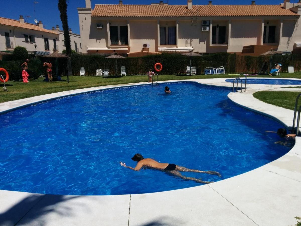 Estudio Con Piscina Y Garaje A 100 Mtr De La Playa Isla Cristina Dış mekan fotoğraf